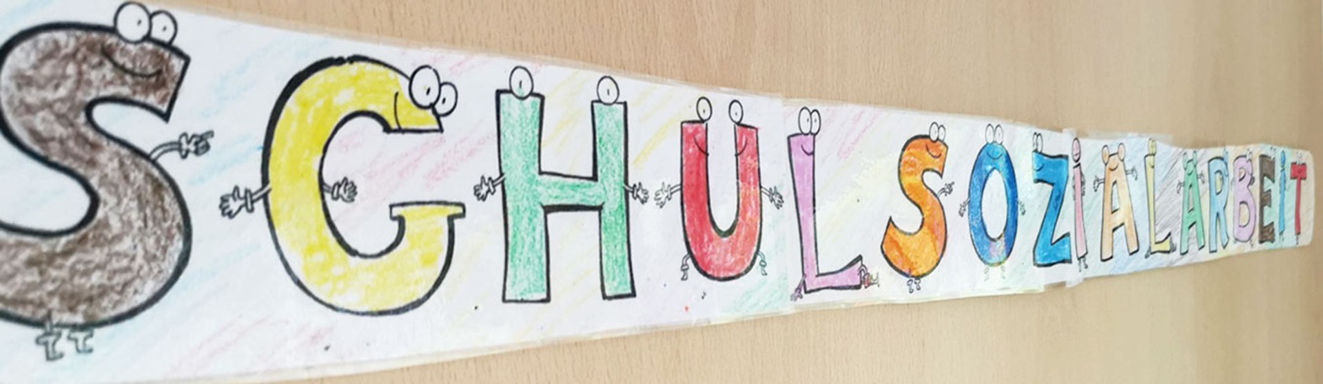 Pinnwand der Schulsozialarbeit in einer Schule